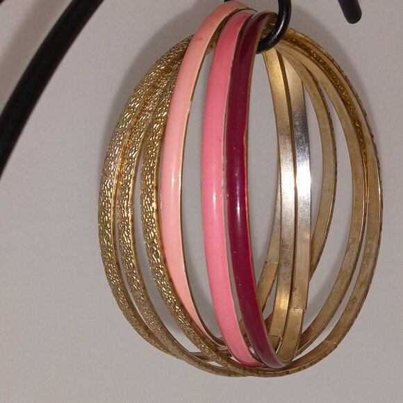 Retro 80s Pinks & Gold Tone Bangle Bracelet - Picture 7 of 9